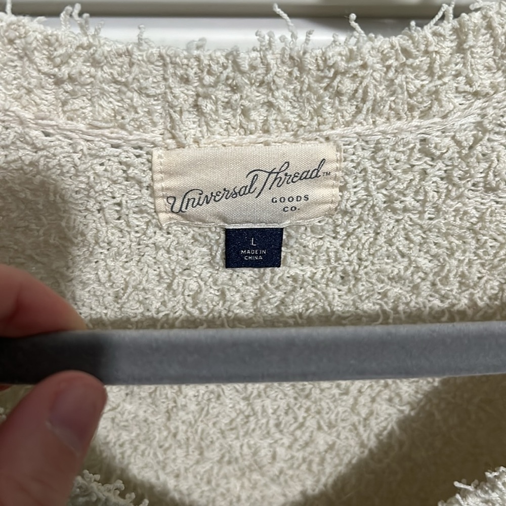 Universal Threads Sweater - Picture 2 of 3